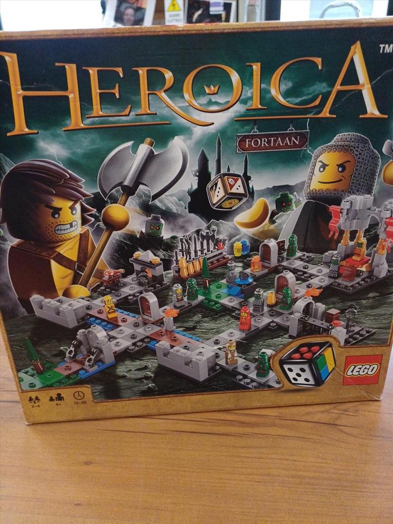 GIOCO DA TAVOLO HEROICA LEGO