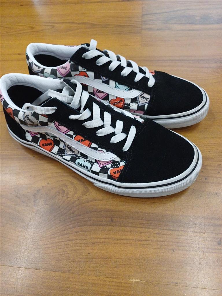 SCARPE NERE CON CUORI VANS TG. 38.5