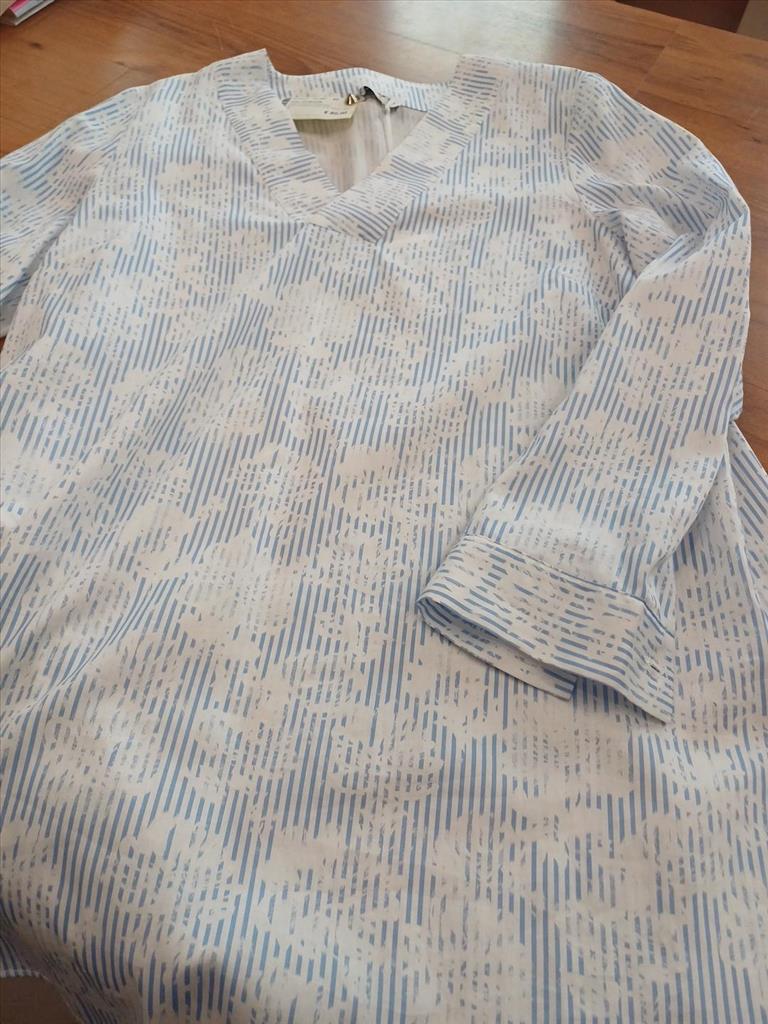 CAMICIA BIANCA E AZZURRA SCOLLATURA A V PER TE BY KRIZIA TG 42